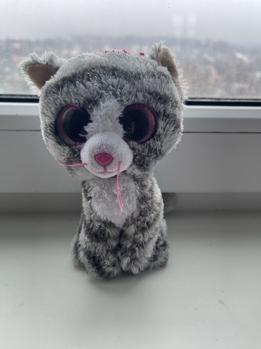 Продам дитячі іграшки маленького розміру . Нові .?