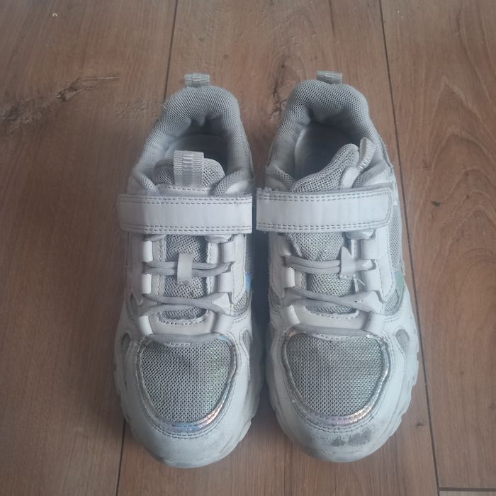 Buty adidasy sportowe Smyk dla dziewczynki rozmiar 35