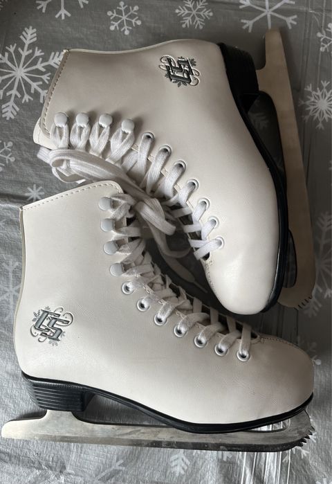 Ковзани , розмір 35