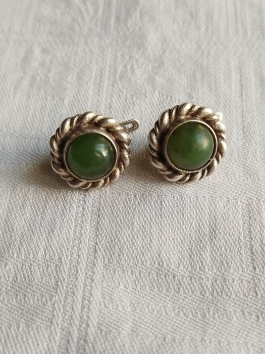 Срібні сережки з нефритом натуральний камінь вінтаж