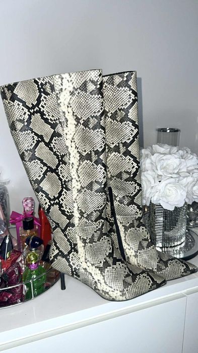 Długie damskie kozaki nowe marki New Look