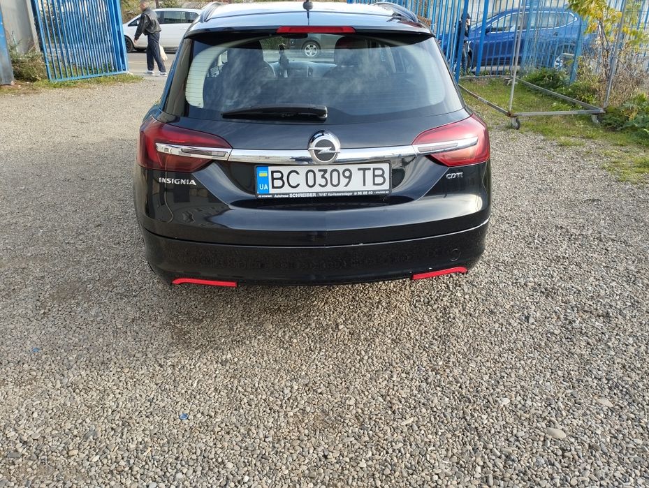 Інсігнія 2015 чорна