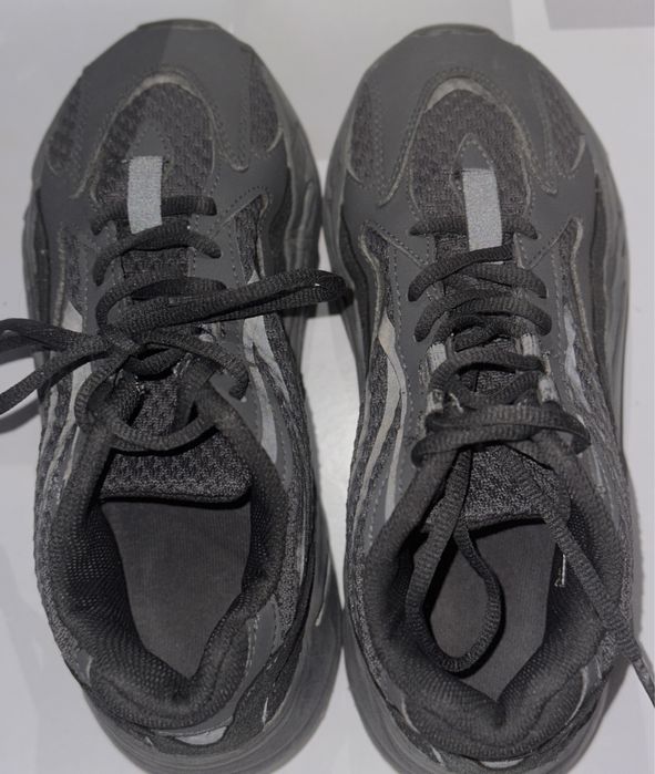 Adidas Yeezy Boost 700 v2 Static