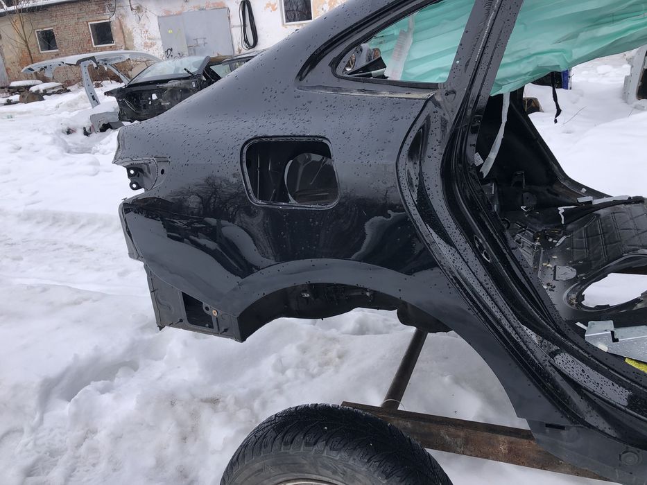 Чверть задня права колір 668 BMW 2 F44 2020-