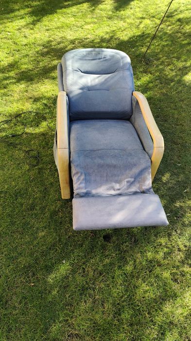 Fotel rozkładany elektryczny