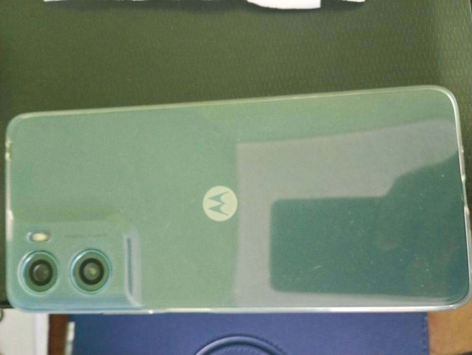 Motorola g06 praticamente novo