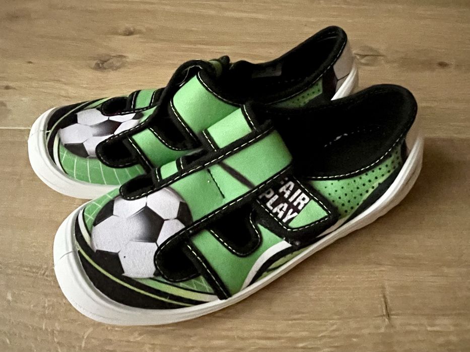 Kapcie chłopięce r. 36