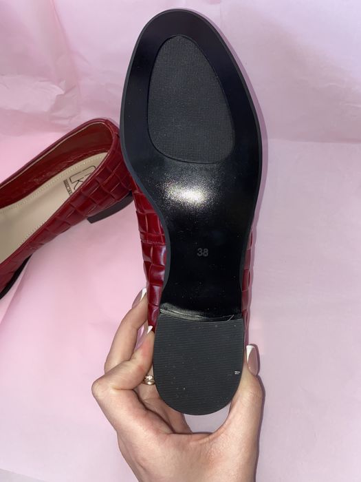 Туфлі жіночі (нові)!