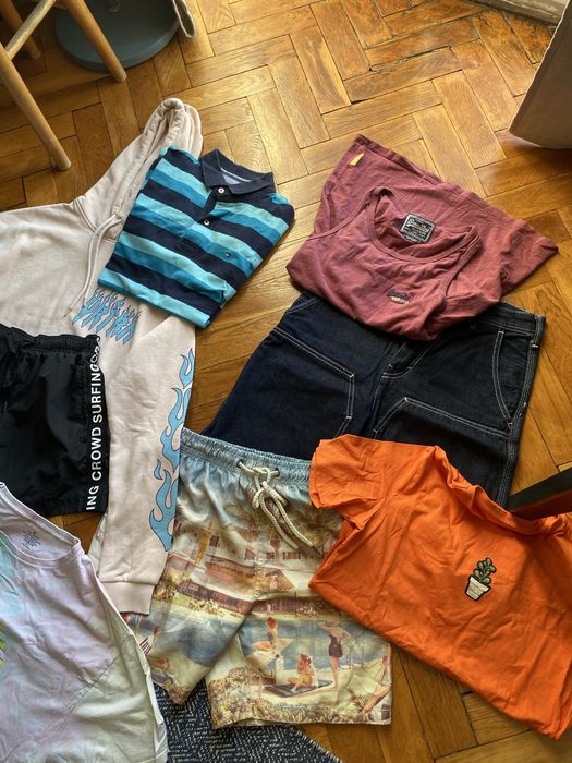 Zestaw 15 szt. ubrań męskich rozmiar S/M bardzo dobry stan