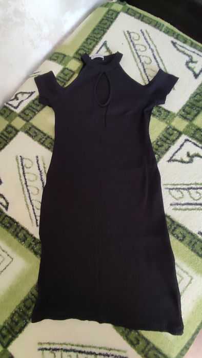 Плаття в рубчик.