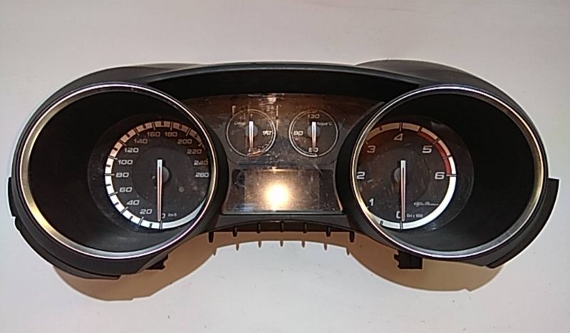 Quadrante / painel de instrumentos ALFA ROMEO Giulietta (940_)