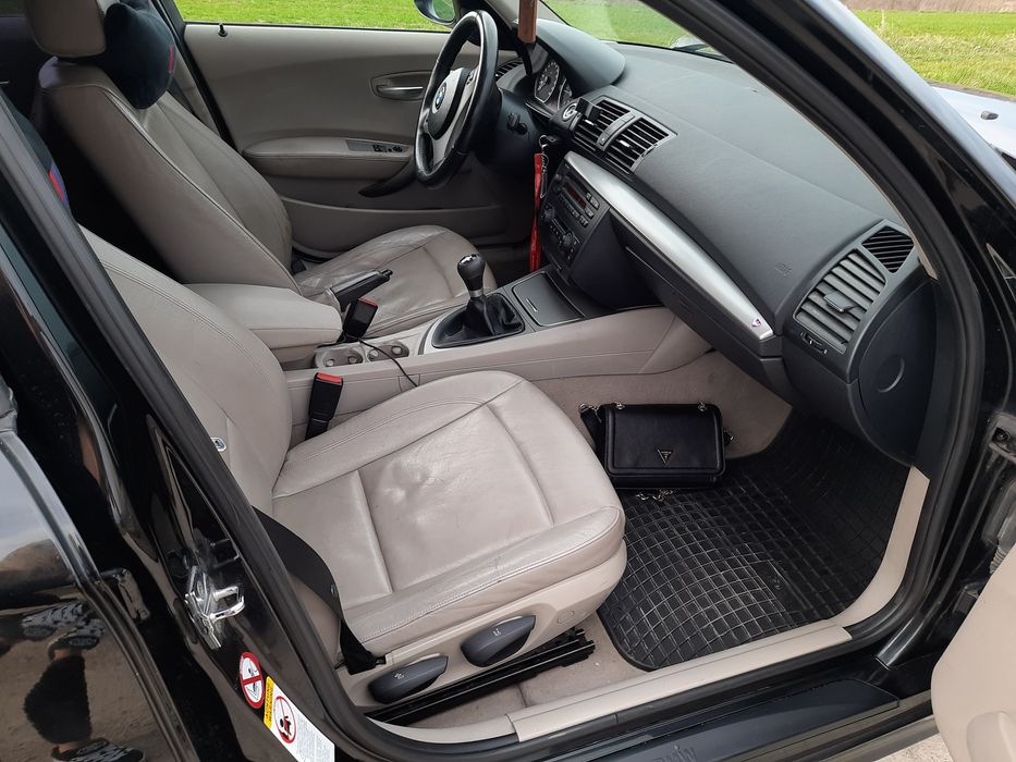 Bmw e87 120d.    .