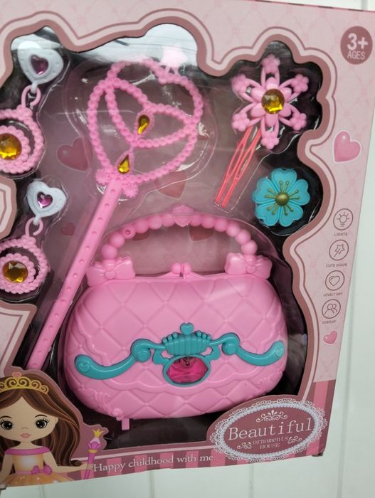 Barbie princesa nova e acessórios novos