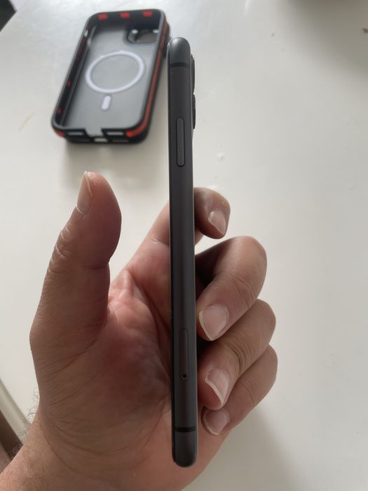 Iphone 11 muito novo