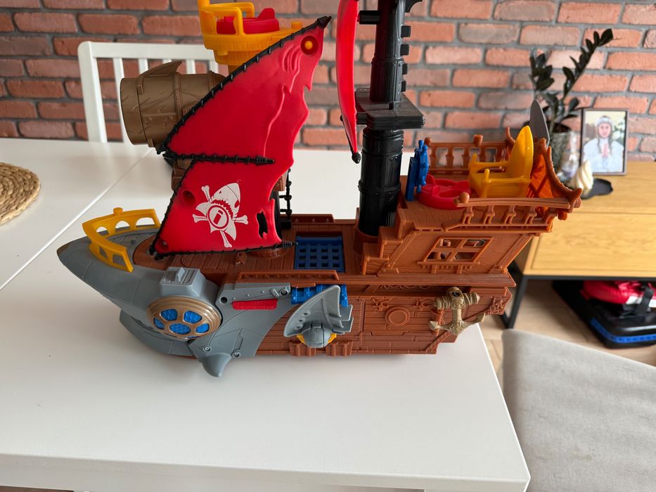 Fisher-Price Imaginext Statek piracki Rekin Zestaw do zabawy