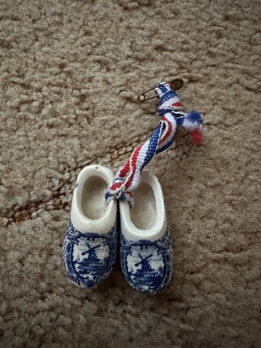 Фарфорові башмаки