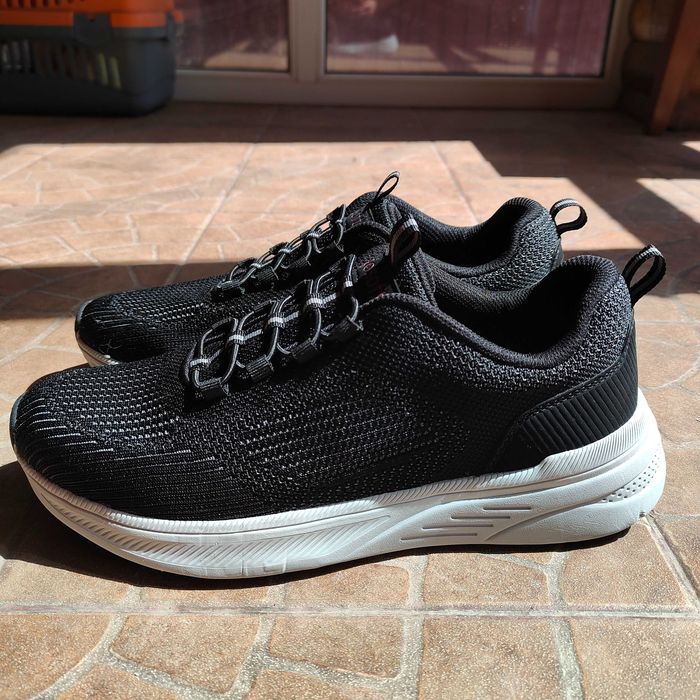 Нові кросівки Go soft 43 розмір