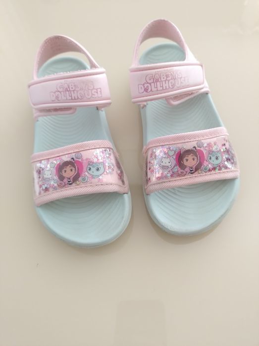 Sandałki dziewczęce