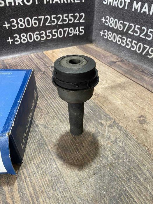 Сайлентблок заднего поперечного ричага Mercedes S-Class W140 1128701 / 1403331714 новий Lemforder