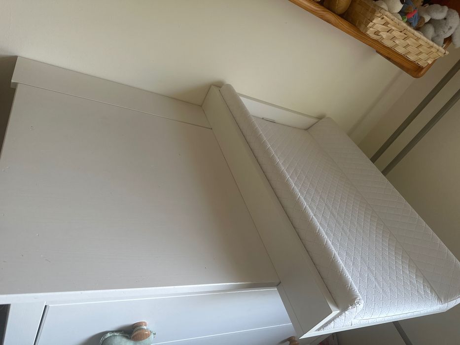 Nakładka na przewijak z blendą i przewijak na komodę IKEA HEMNES