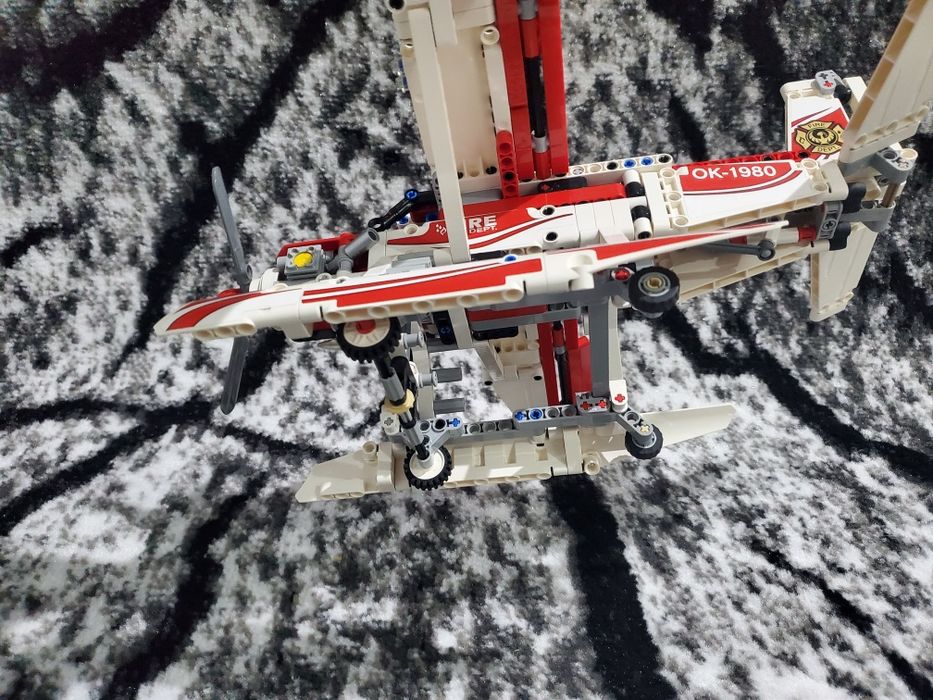 Lego Technic 42040 Samolot Strażacki