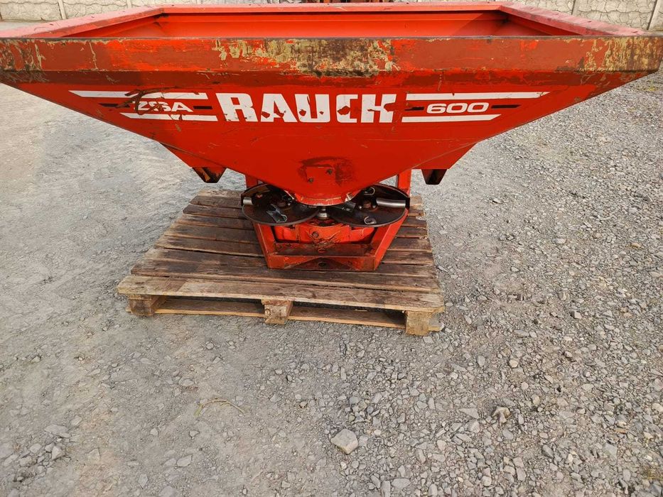 Rozsiewacz rauch, kuhn, amazone