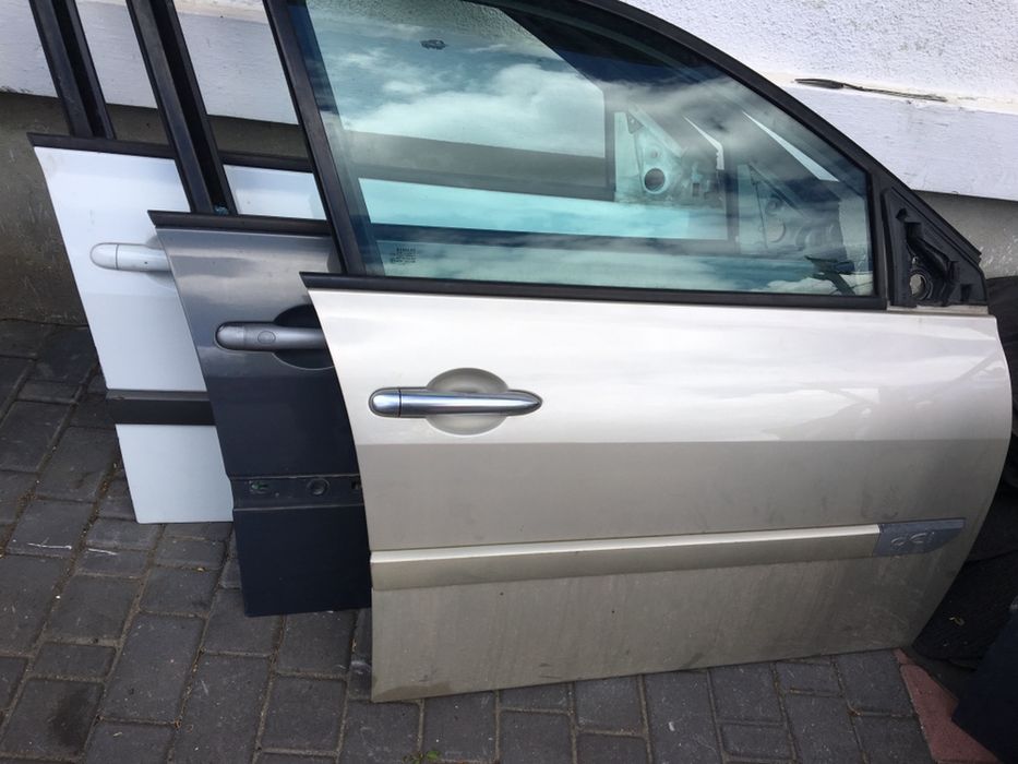 Renault megane 2 двері дверь молдинг є вибір кольорів