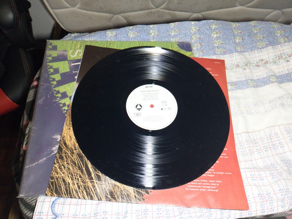 Simple Minds_street fighting years