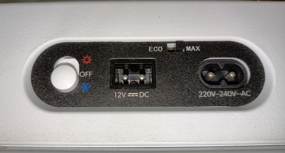 Geleira Elétrica Portátil (frio e quente para carro, casa,...) Mobicool/Crivit - 12V/230V - como novo