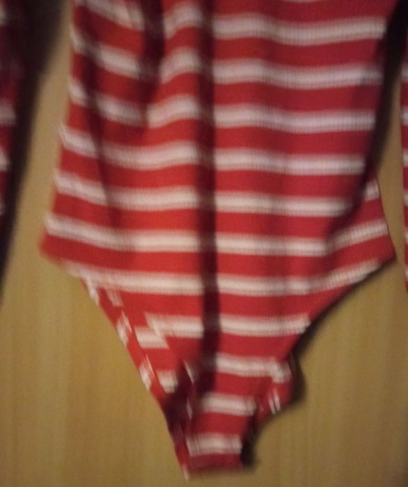 prążkowane body New Look