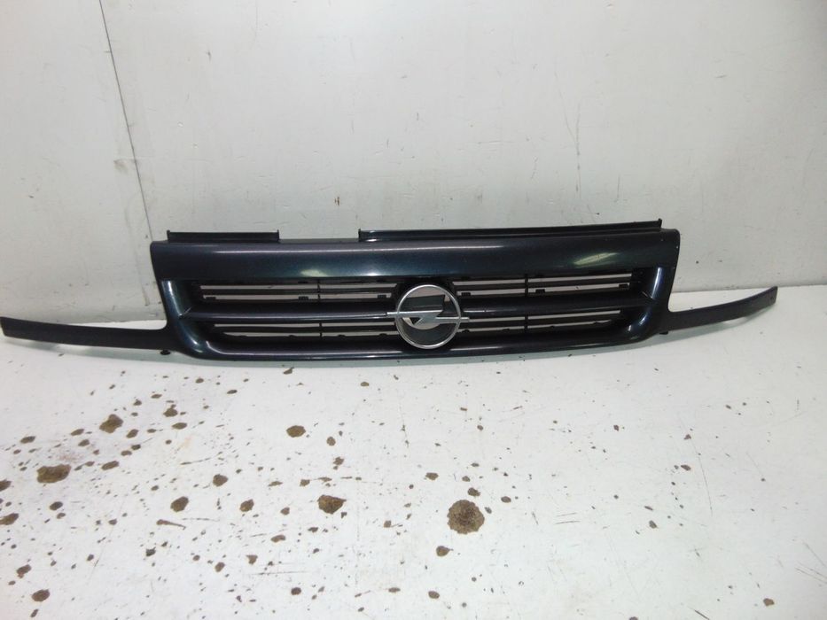 Opel Astra F grelha " nova de stock antigo