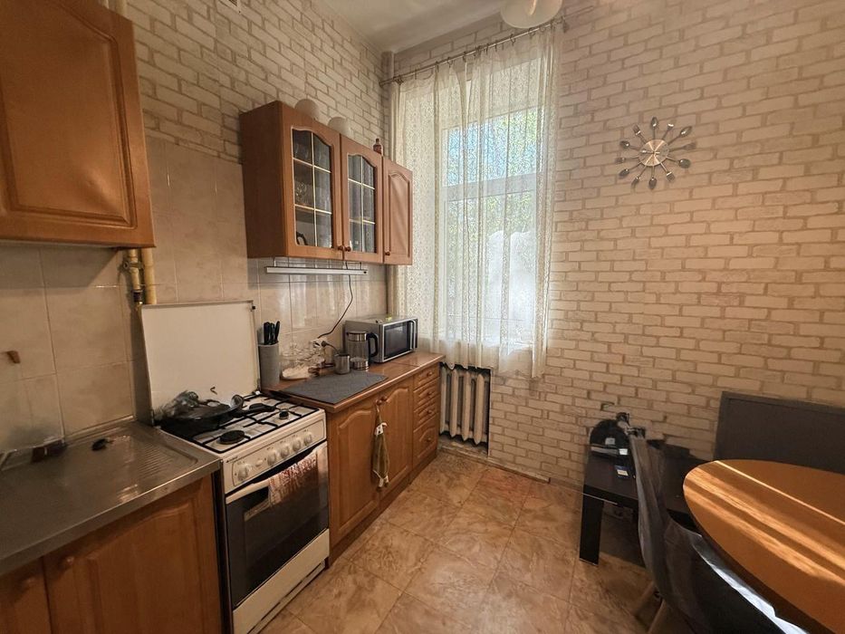 Продам квартиру в сталінці на Б.Хмельницького/Мясоедовська (3-318-998 ОФ)