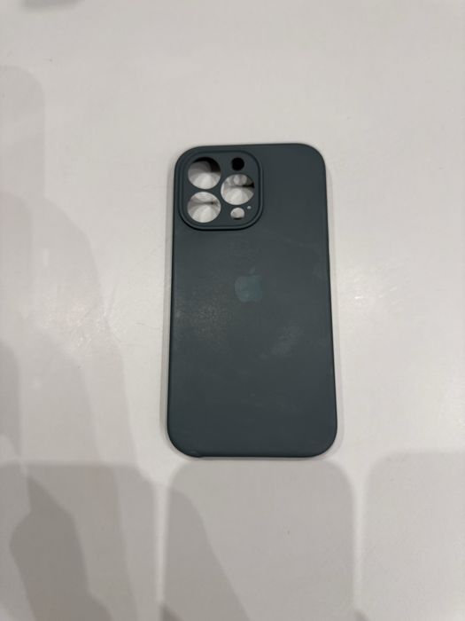 Чохол б/у iPhone 13 pro