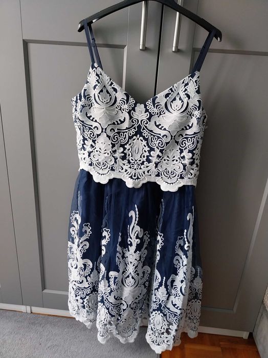 Sukienka elegancka NOWA Lipsy London roz. 44