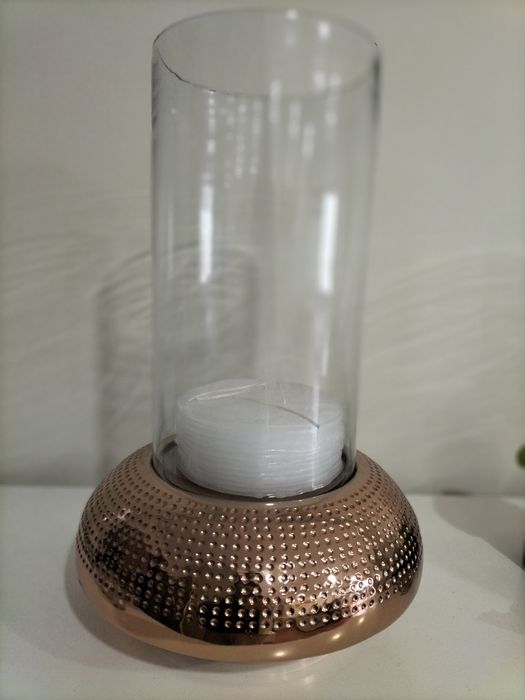 Decoração com vela incluída