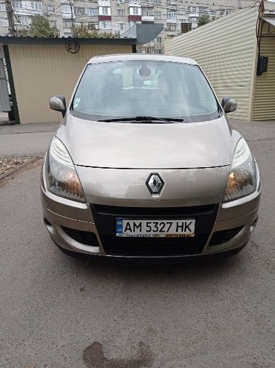 Продам автомобіль Renault Megane scenic