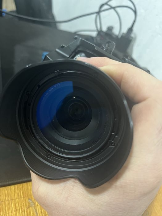 Обʼєктив Sigma 18-50 f2.8 rf