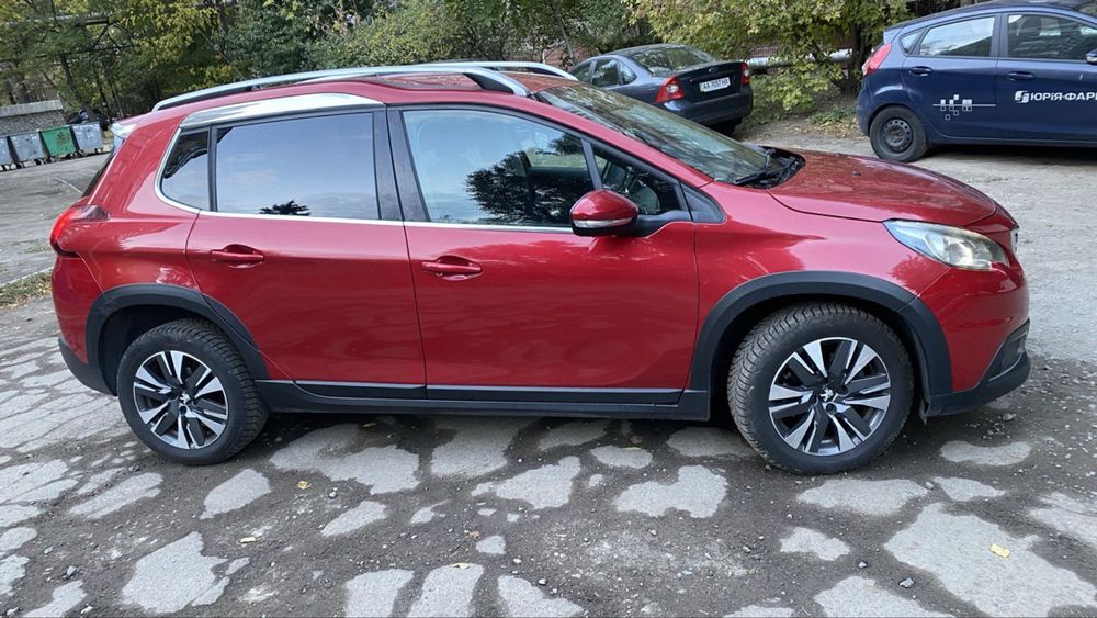 PEUGEOT 2008 2017год