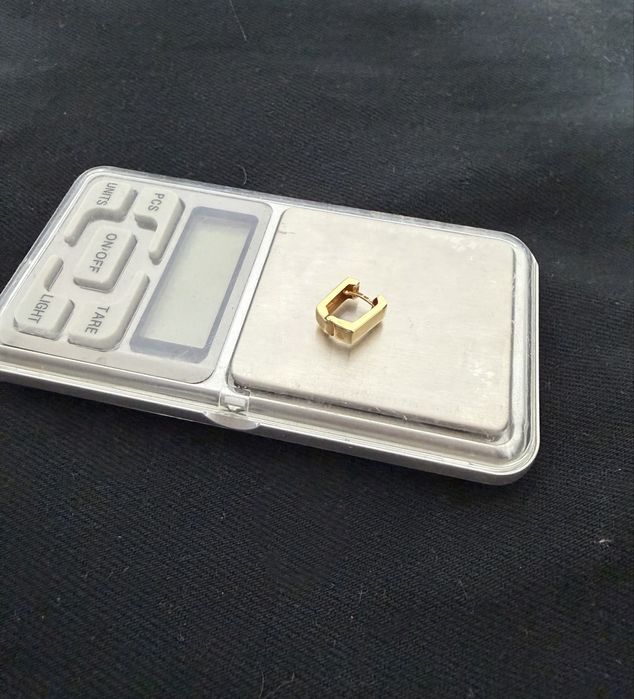 1 brinco de ouro 19.2k