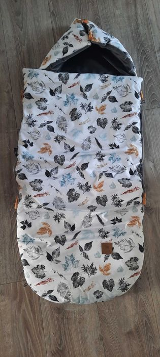 Śpiworek zimowy do wózka (praktycznie nowy) Lanila