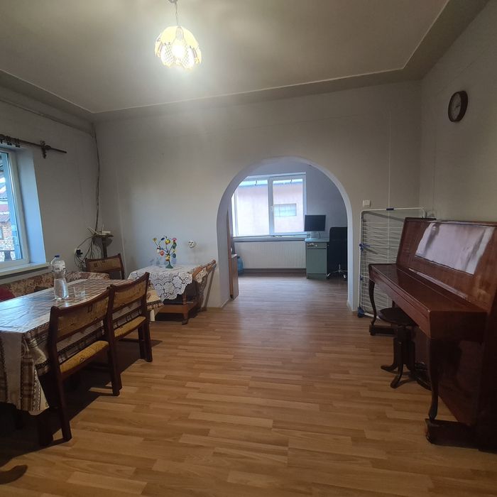 Продається компактний сімейний будинок в м.Берегове