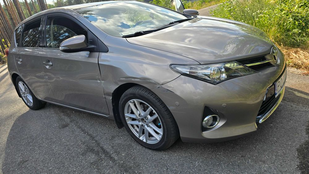 Toyota  Auris 1.6