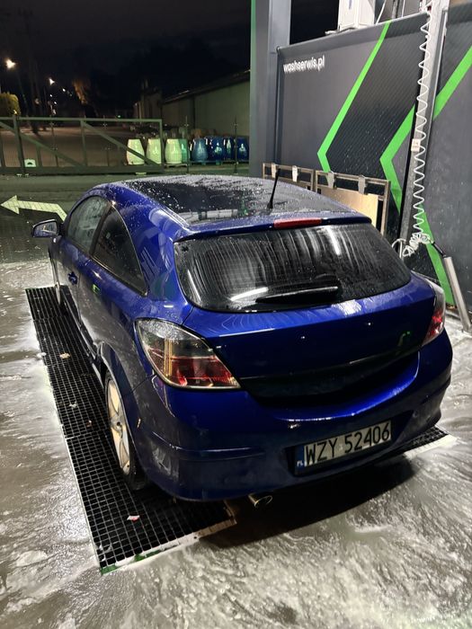 Opel astra H 1.6 sport