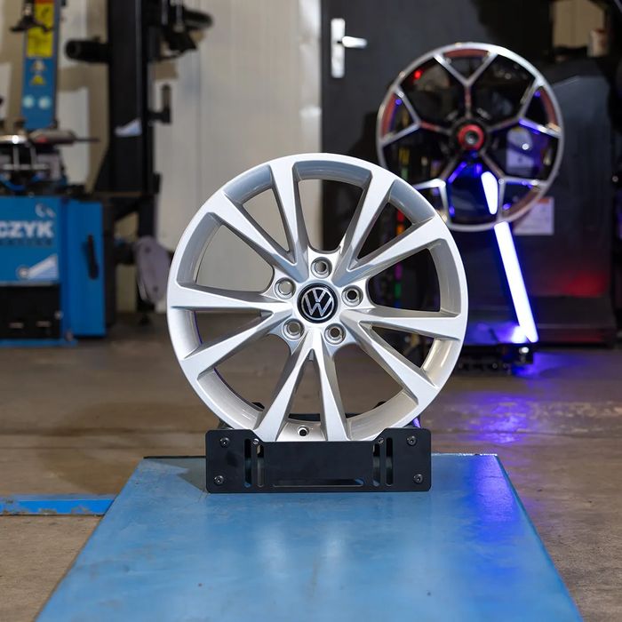 NOWE ORYGINALNE Koła Volkswagen 17" Golf Jetta Beetle Passat CC Arteon