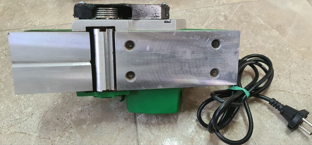 Plaina Elétrica Nokina 2000W - Profissional + Mala e acessórios