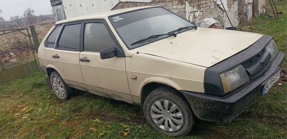 Легкова машина Ваз 2109