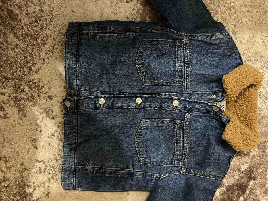 Продам куртка зара 110.