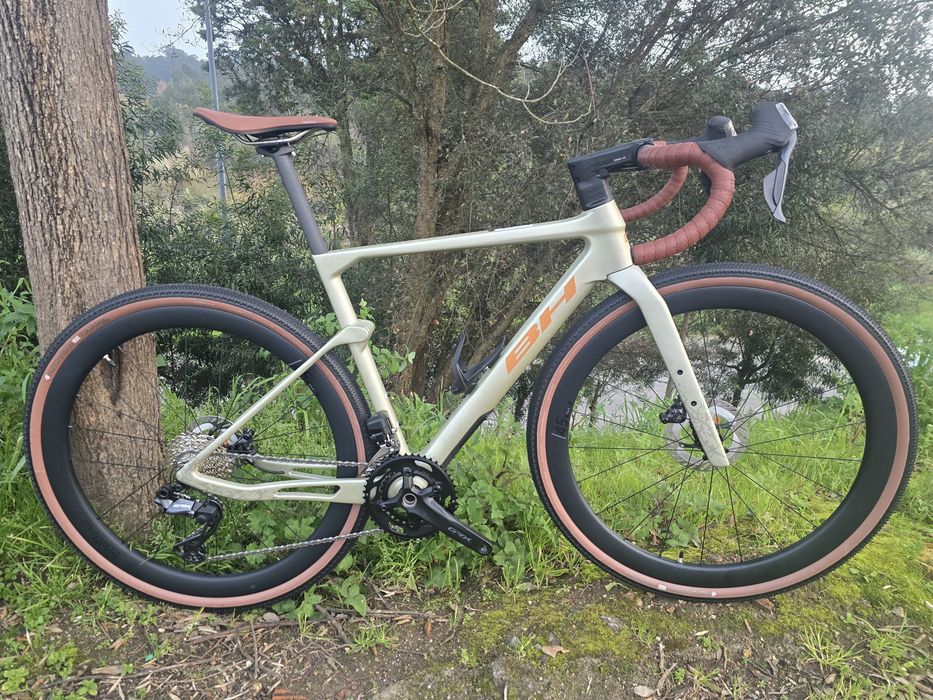 Bh gravel x grx di2 rodas de carbono