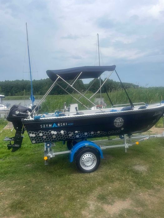 Łódź turystyczna z silnikiem Tohatsu 20 kM