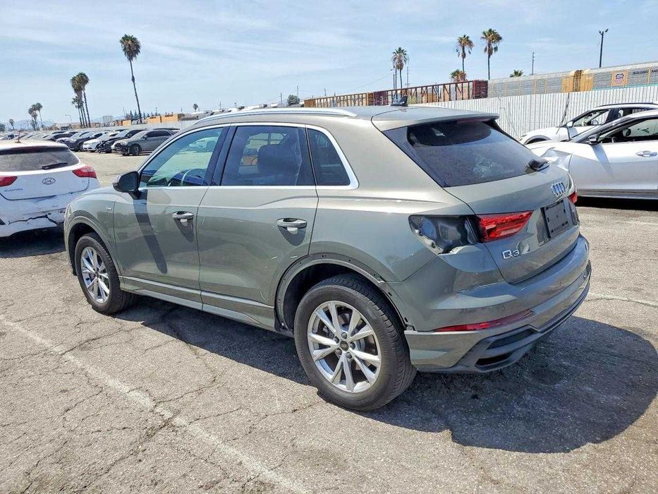 2022 Audi Q3 Premiun S Line 45 /
